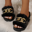 Rasteirinha Pelucia com Corrente