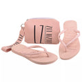 COMPRE Bolsa De Mão + Chinelo E GANHE Necessaire Carteira